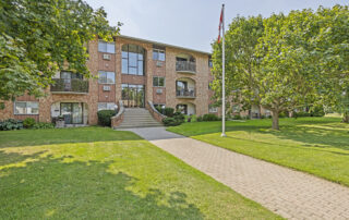 Gold Leaf Carleton Court Dorchester Front